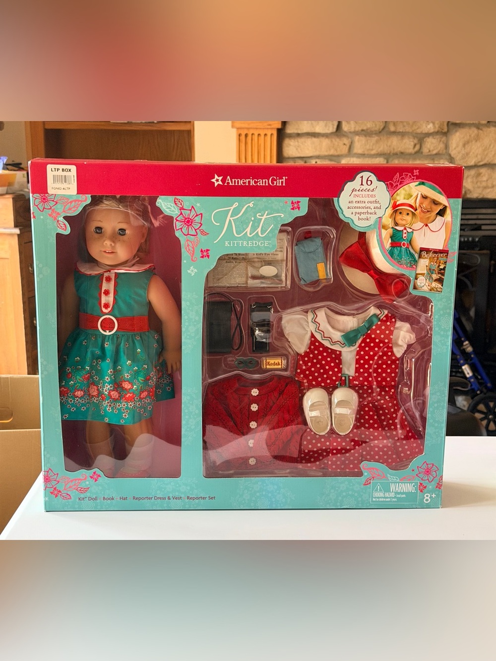 PRISTINE & UNOPENED: Retired 2017 American Girl Kit Kittredge 16-Piece Costco Ex
